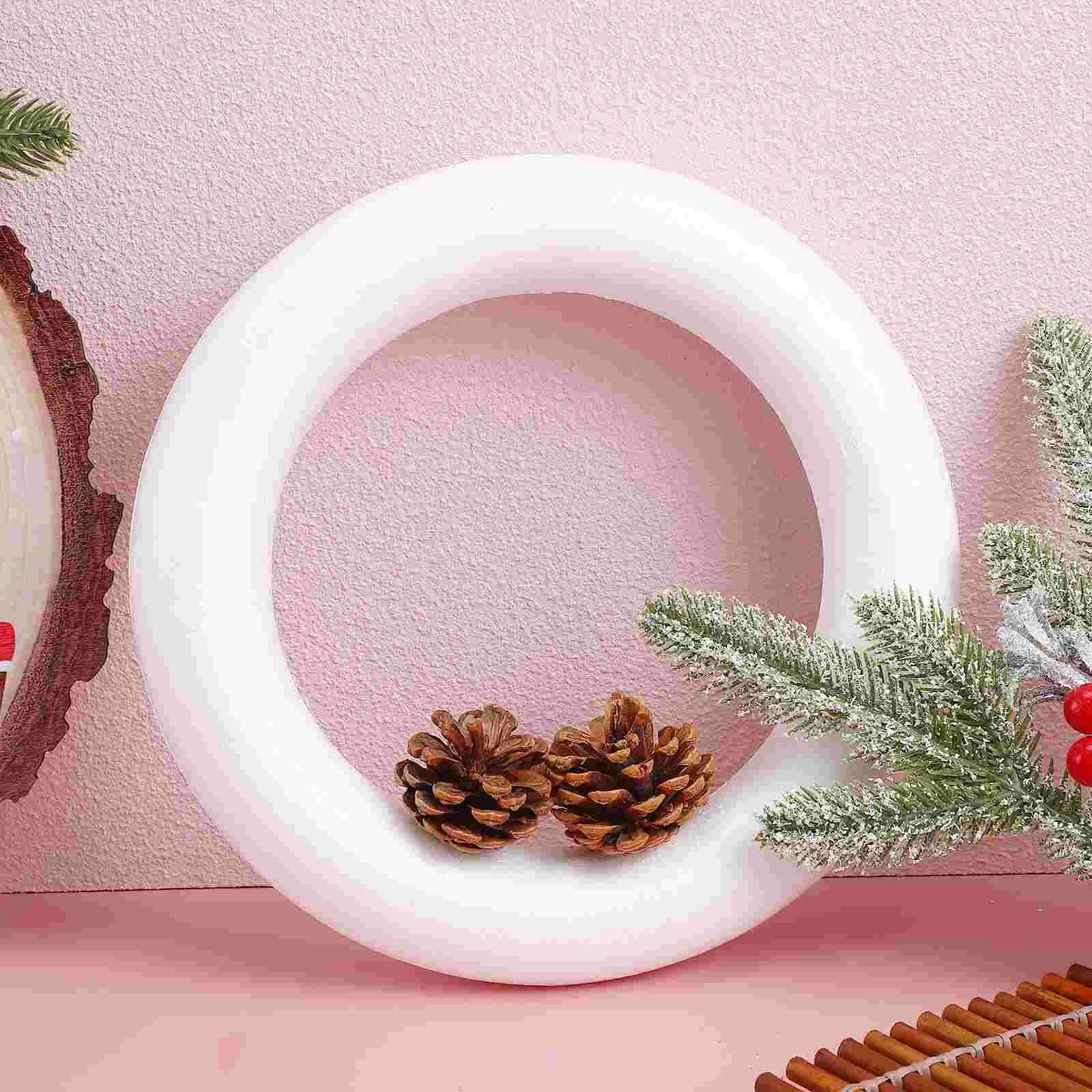 Рисунок 6 - кольцо, черная круглая модель