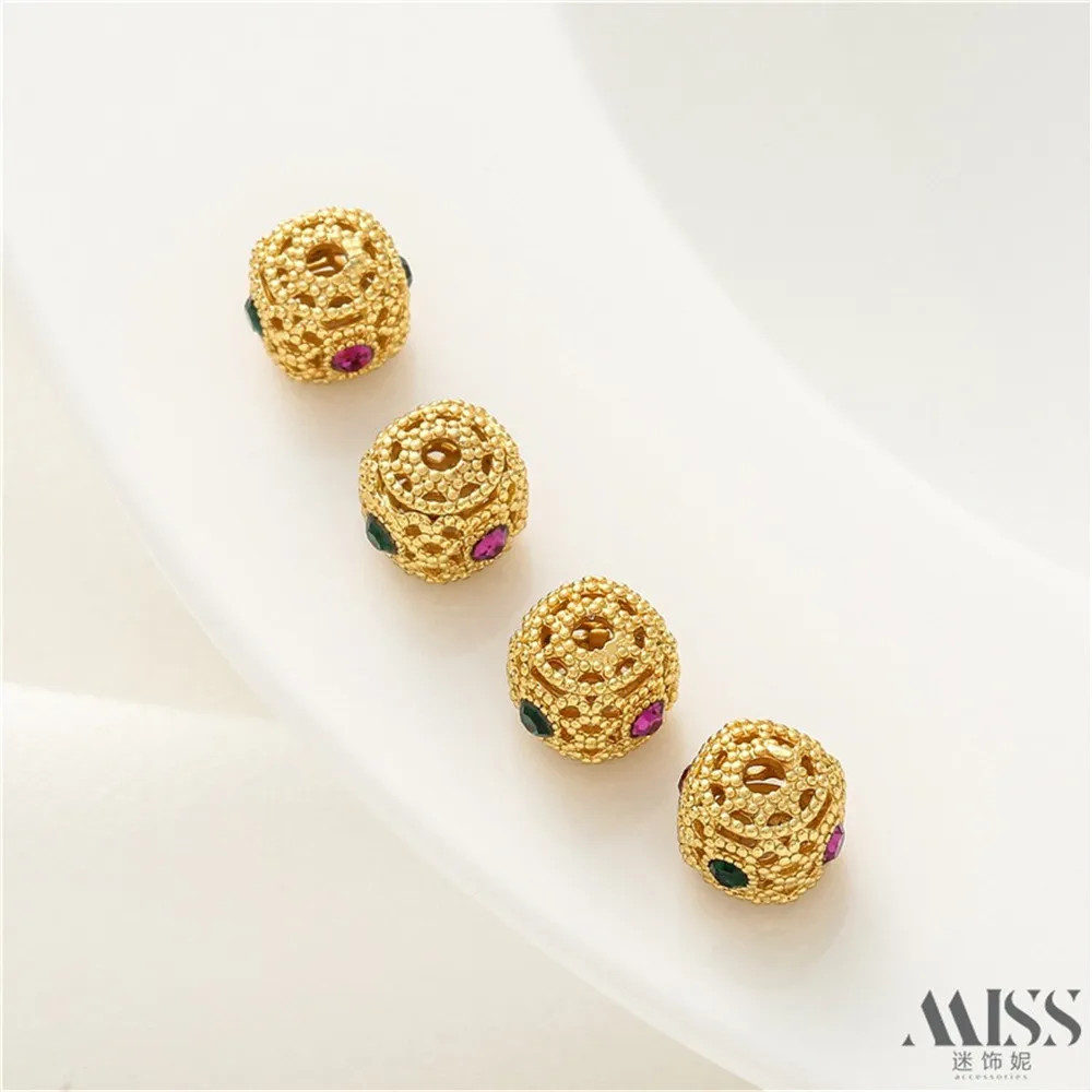 

Sand Gold Accessories 18K Gold Bag Color Inlaid Zirconium Retro Hollow Hydrangea Bead Diy Handmade Bracelet Necklace