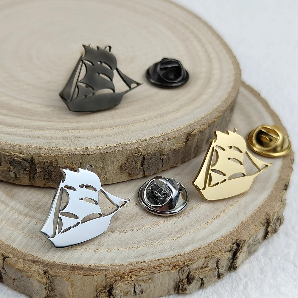 بروش رجالي بتصميم عصري وبسيط من الفولاذ المقاوم للصدأ بإبزيم على شكل فراشة ناعم لقطع المراكب الشراعية #1