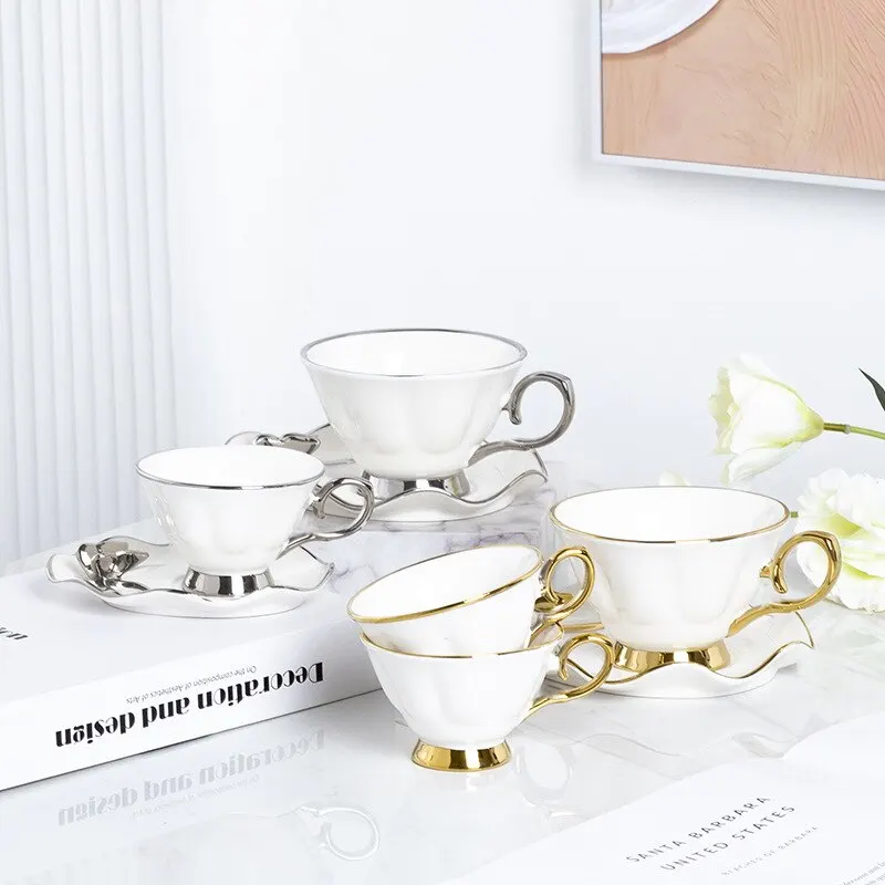 Koffiekop Bone China porseleinen koffieset Noord-Europese stijl kopjes schoteltjes set vlinderornamenten keramisch drinkwaren