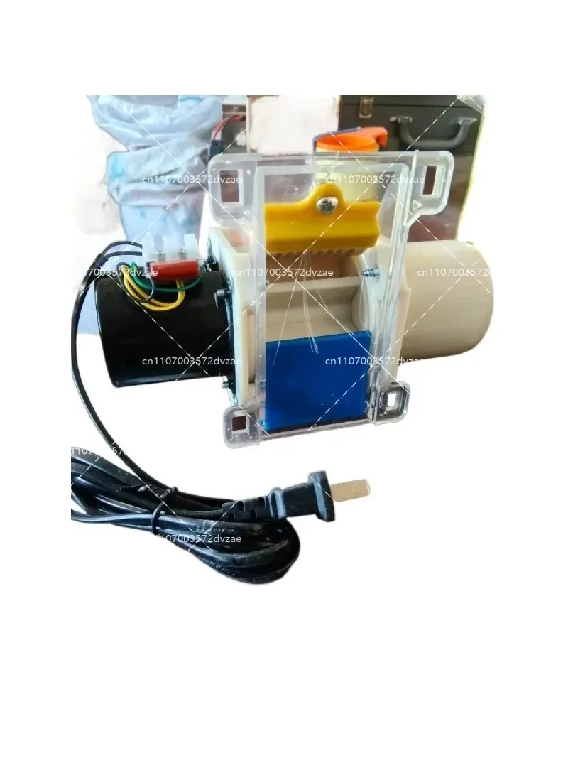 Pigeon Automatic Feeder Regular Quantitative Chicken Poultry Feeder for Pigeon Cage