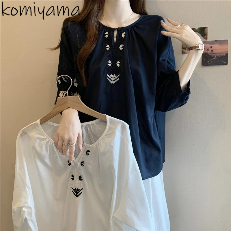 

Contrast Embroidery 2025 Shirts & Blouses Loose O-neck Blusas Mujer Autumn New Woman Clothing Three Quarter Sleeve Ropa Camisas