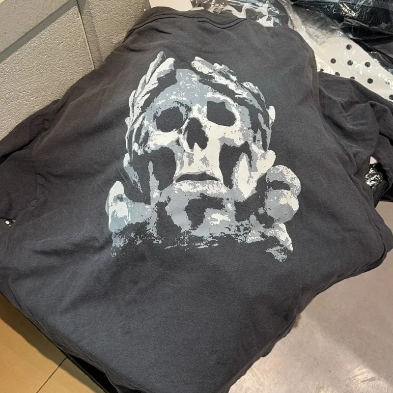 

High-quality Skeleton Print Saint Long Sleeved T-shirt Vintage Style Round Neck Distressed Long Sleeved Tee Casual Sportswear