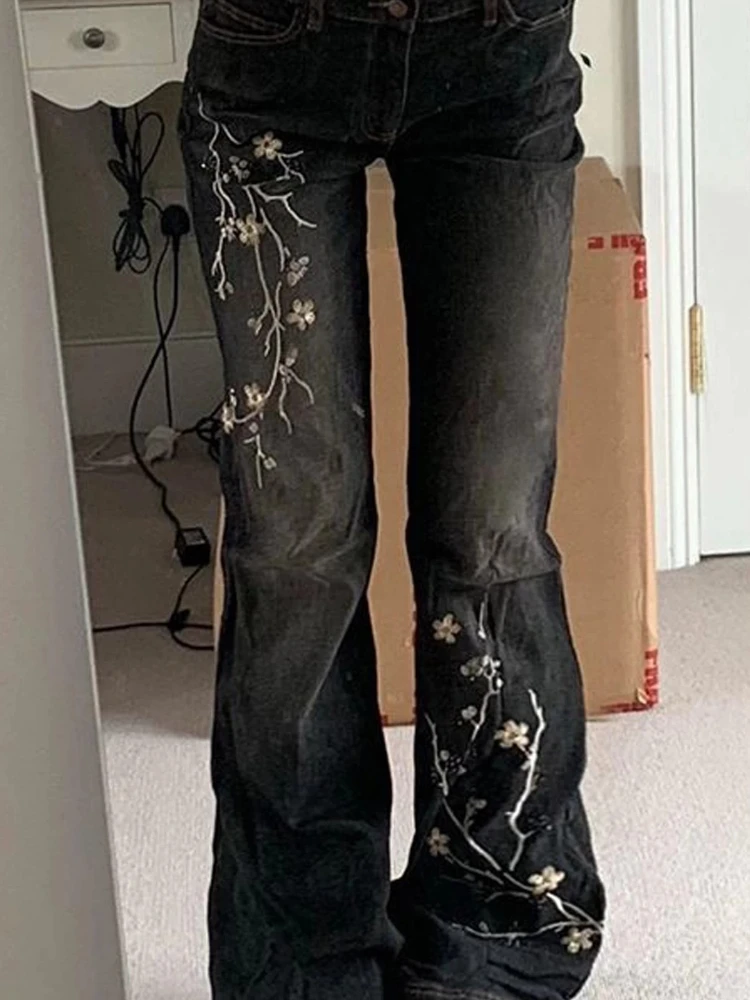 Vintage Jeans Botanical Embroidery For Women Summer New Slim Fit Figure Flattering Low Rise Designer Flare Trousers Hot Chic