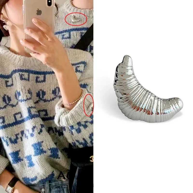 Fashion Croissant Brooches for Men Women Couple Metal Pins Silver Gold Color Korean Multi-function Vintage Luxury Jewelry Gifts