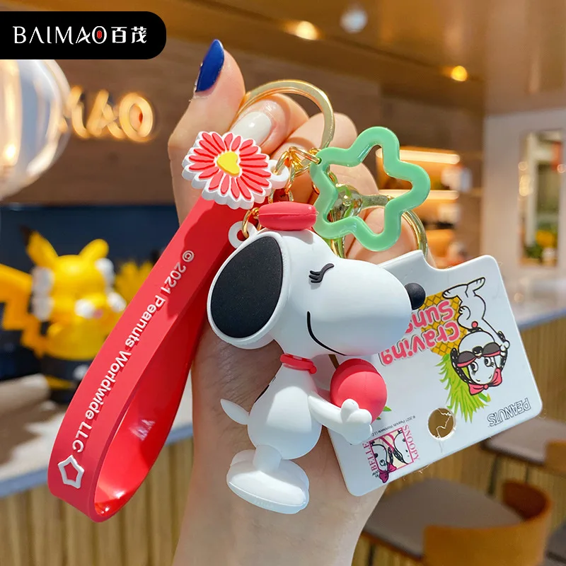 Cartoon Snoopy Anime Peanuts Keychains Puppy Pvc Doll Metal Pendant Key Ring Kawaii Fashion Creative Bag Accessories Gifts Toys