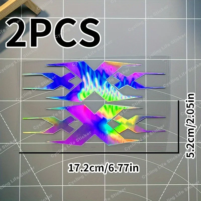 1PC 눈길을 끄는 홀로그램 레드 비닐 데칼 - 물병/노트북/휴대폰/자동차 장식을 위한 대담하고 창의적인 분위기