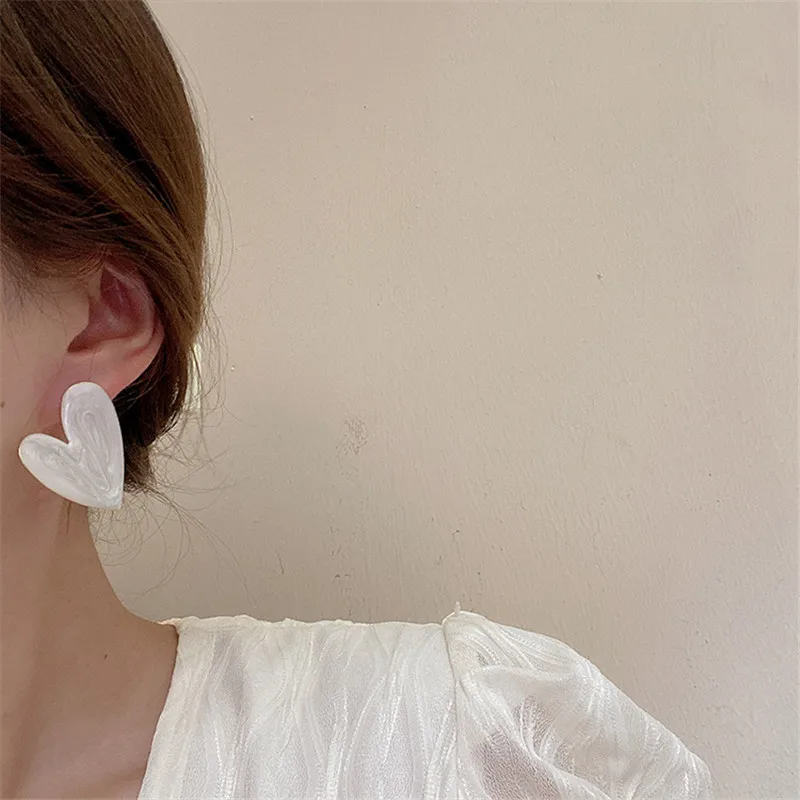 White Color Big Heart Stud Earrings for Women Girl Korean Love Drop Glaze Aesthetic Daily Life Minimalist Jewelry Piercing Ear image 3