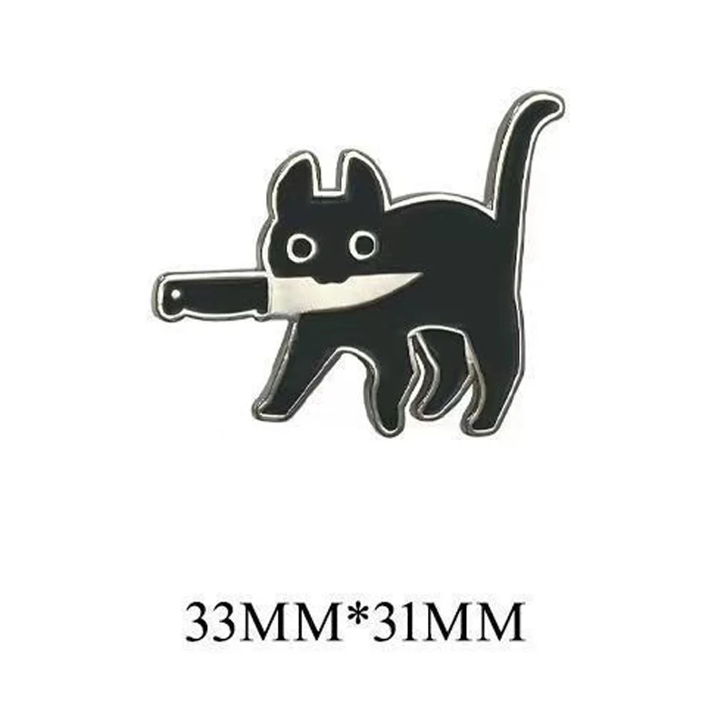 Gato dos desenhos animados com faca Esmalte Broche, Funny Killers, gatinho preto, Mew Mew, Denim Lapel Pin, Fashion Bag Badge, presente da jóia para