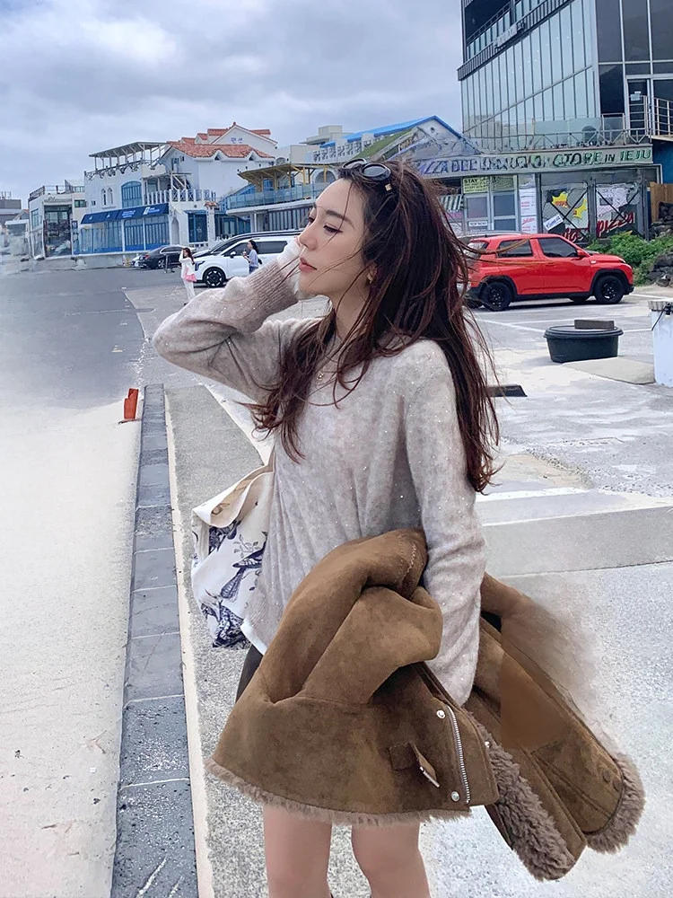 

Cheeseandkisses Casual Sle 3-Ply Camere Knitted Sweater Semi-Transparent Bead Camere Women's Loose Fit Long Sve Cit...