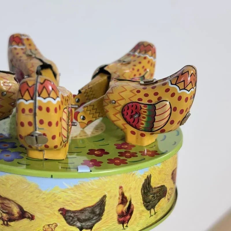 Collezione per adulti Retro Giocattolo a carica Barattolo di metallo Pollo alle noci di riso Meccanico a orologeria figure modello per bambini Miglior regalo