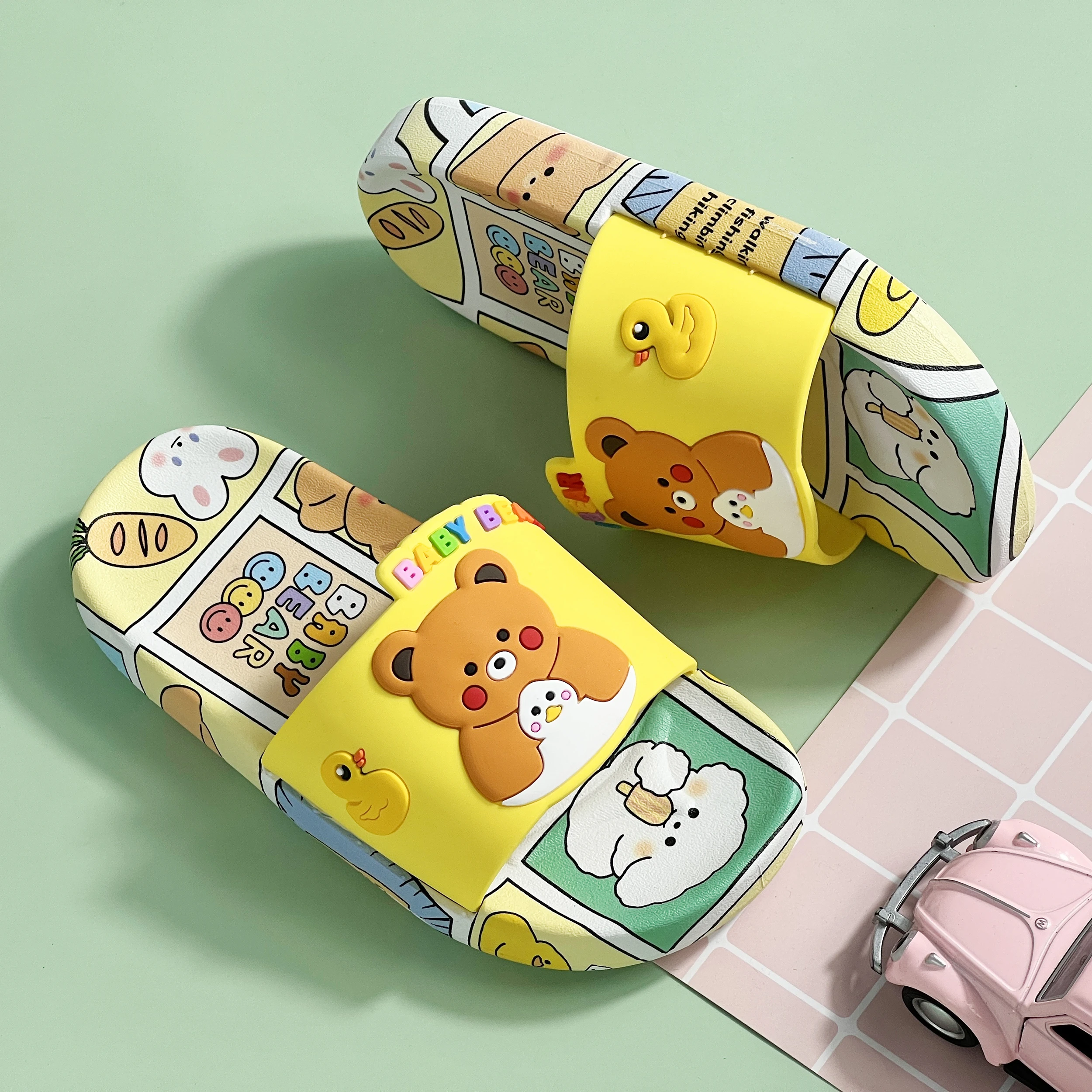 

Детские шлепанцы для мальчиков и девочек, сандалии с открытым носком и милым мультяшным медведем, летние или зимние детские домашние тапочки, сандалии