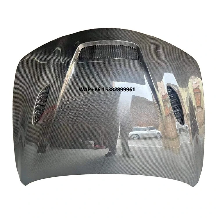 

Lightweight and High-strength Carbon Fiber Hood Bonnet Engine Head Cover for Giulia