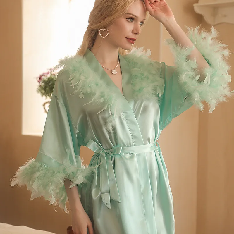 Sexy Feather Robe Women Bride Dressing Gown Elegant Rayon Sleepwear Wedding Bridesmaid Team Kimono Bathrobe Short Nightgown