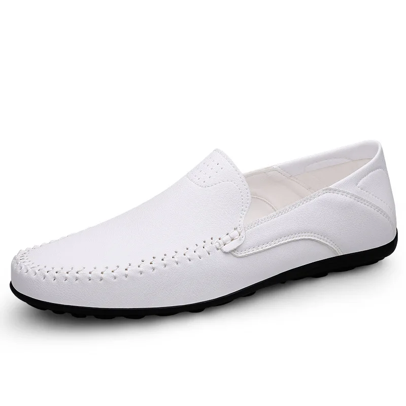 Scarpe da uomo in pelle di lusso Casual mocassini da uomo morbidi italiani mocassini fatti a mano Slip on traspiranti scarpe da barca Zapatos Hombre 2024