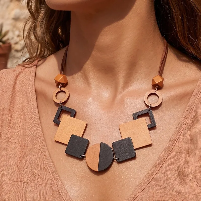 Retro wood piece splicing contrasting color bib necklace women's style geometric pendant collarbone chain cross-border new jewel