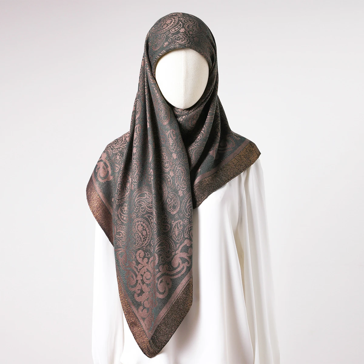 Nuova sciarpa quadrata della Malesia Tudung Bawal Fiore Stampa di moda Foulard Hijab Avvolge Sciarpa quadrata musulmana morbida in voile di cotone premium