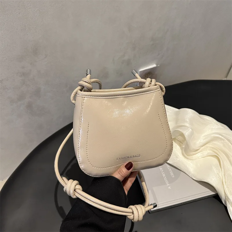 

2025 Summer Underarm Square Bag for Women Fashionable Crossbody Shoulder Purse Minimalist Chic Small Handbag​