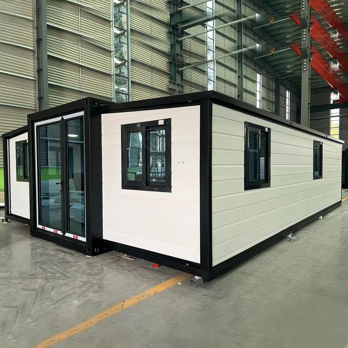 40ft Container House Expandable Luxury Prefabricated 1 2 3 Bedroom Mobile Homes with Durable Steel Frame and Insulated Walls