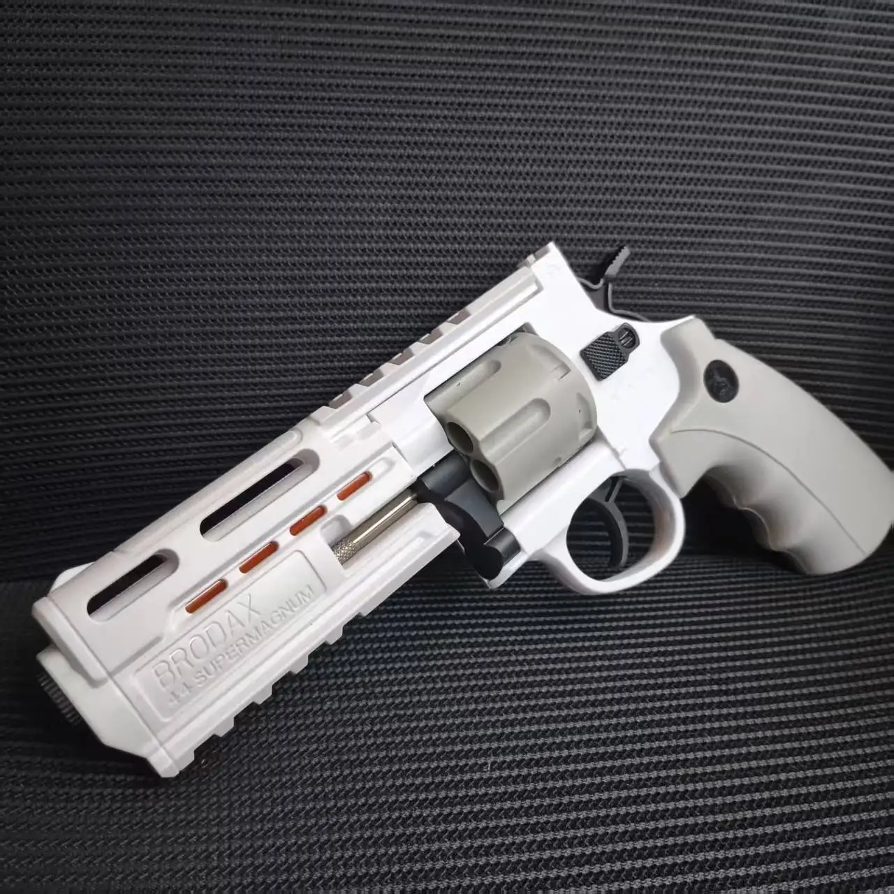 Kontinuierliches Abfeuern Tactic Revolver Spielzeugpistole Automatische Pistole Soft Dart Bullet CS Outdoor-Waffe für Kinder Erwachsene