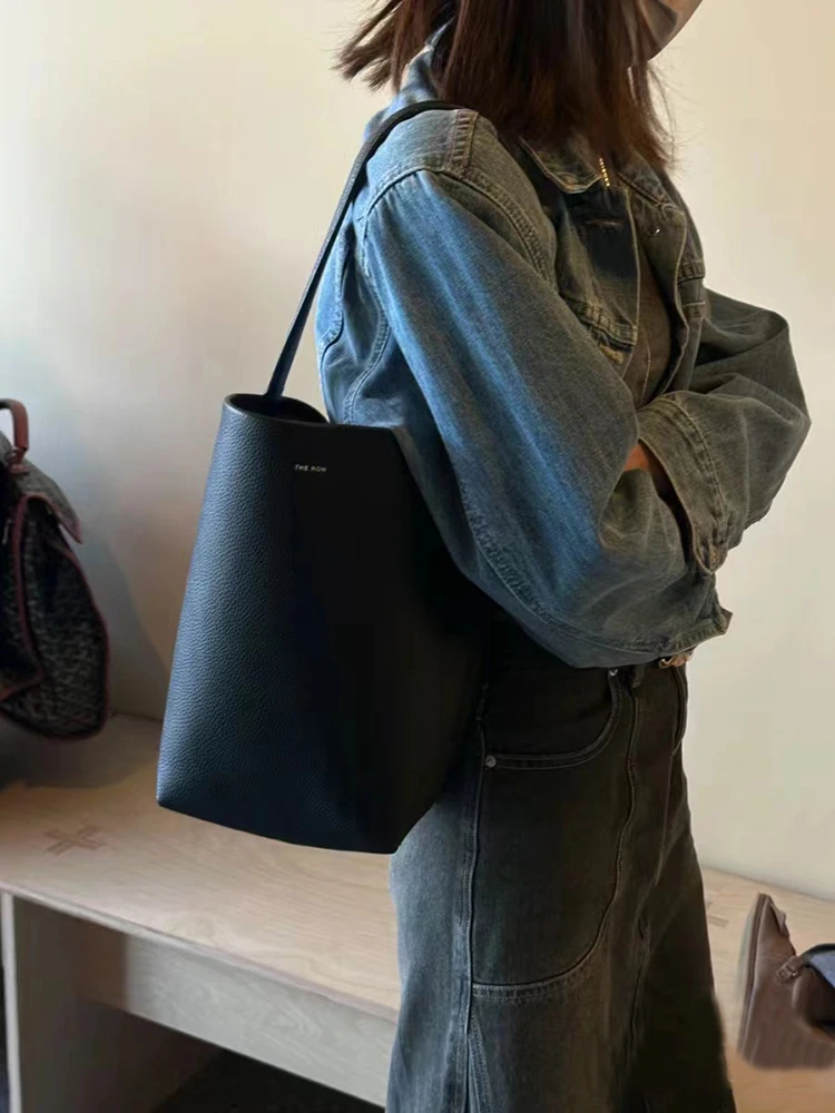 

Leather Tote Bag Buet Sle Single oulder Bag Commuter Bag Large Capaci Cowhide Underarm Bag mat Design New 2025