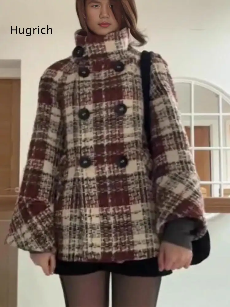Stylish Long Sleeve Outerwear Featuring Checkered Pattern And Relaxed Fit Women Seasonal Essential For Daily Or Office Layering
