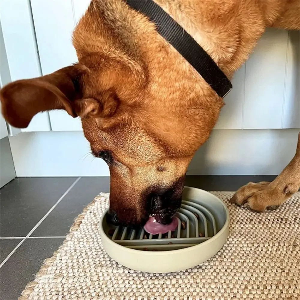 

Silicone Dog Slow Food Bowl Non-stick Non-slip Dog Food and Water Bowl with Suction Cups Anti-choking Dog Distraction Pad Puppy