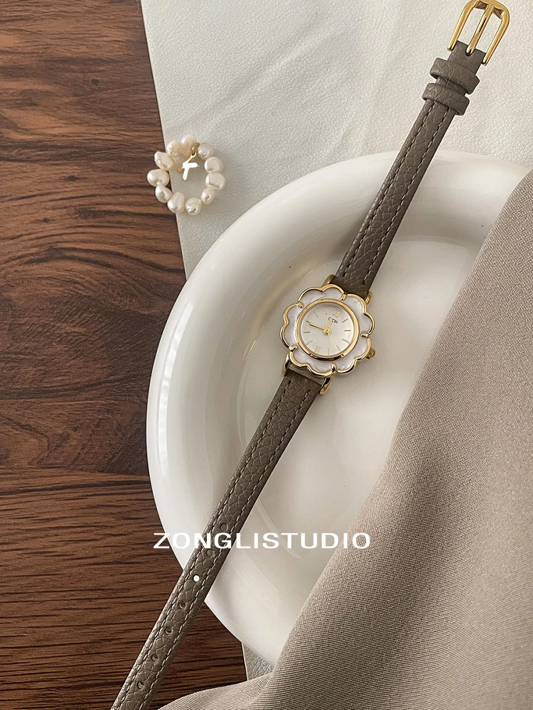 Vintage Leather Floral DesignLuxurious Drip-Glaze Women'S WatchSuitable For Women, Clock Watch, High-Quality Women'S Wristwatch.