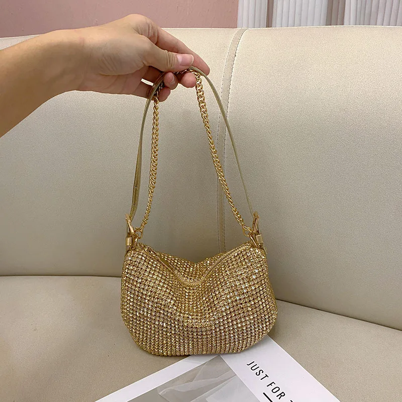 

Rhinestone armpit bag, semi-round bag, one shoulder hand carry, personalized chain, moon bag.