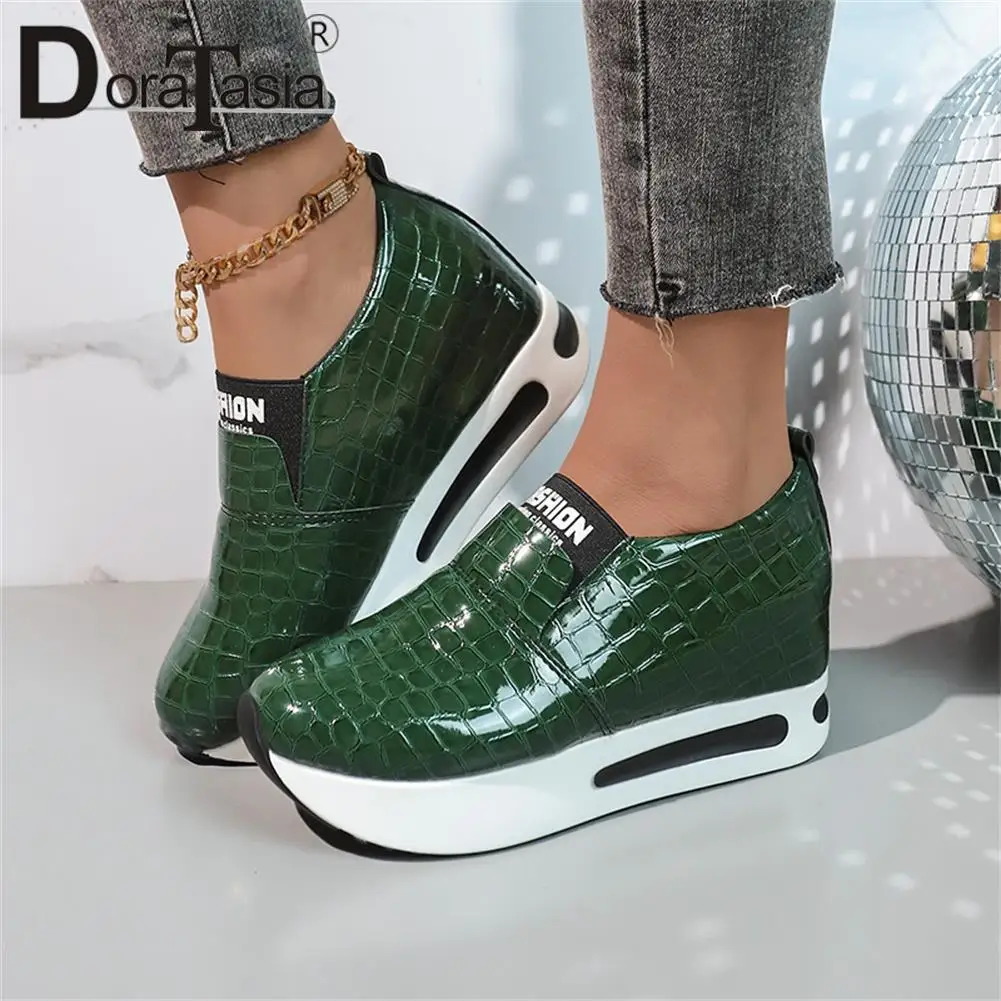 

Brand New Female Solid Loafers Fashion Platform Wedges High Heels women's Sneakers Spring Autumn Casual Comfy Woman Shoes