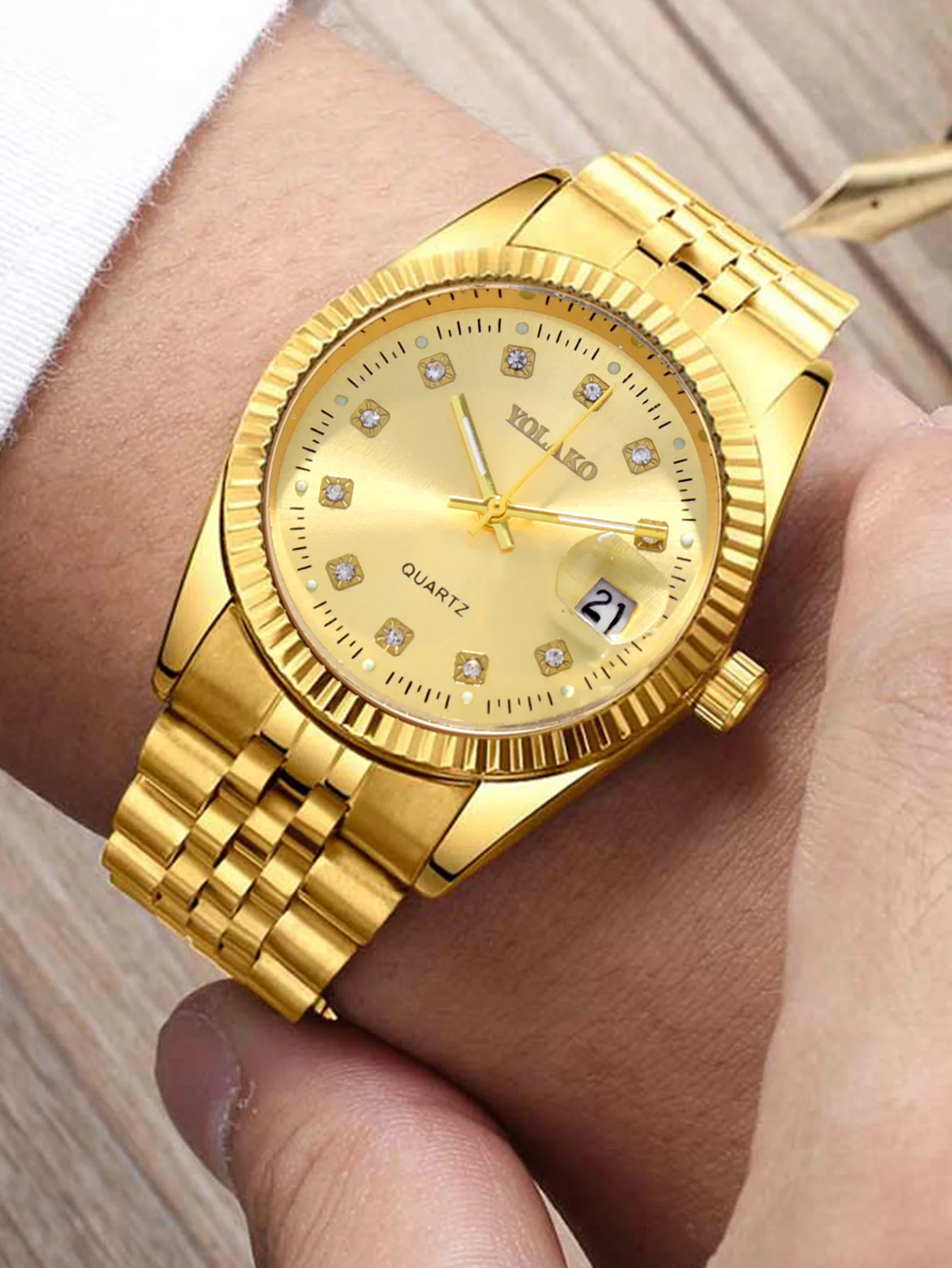 1pc ビジネスとレジャーダイヤモンド散りばめられたダイヤルメンズスチールベルトクォーツ時計