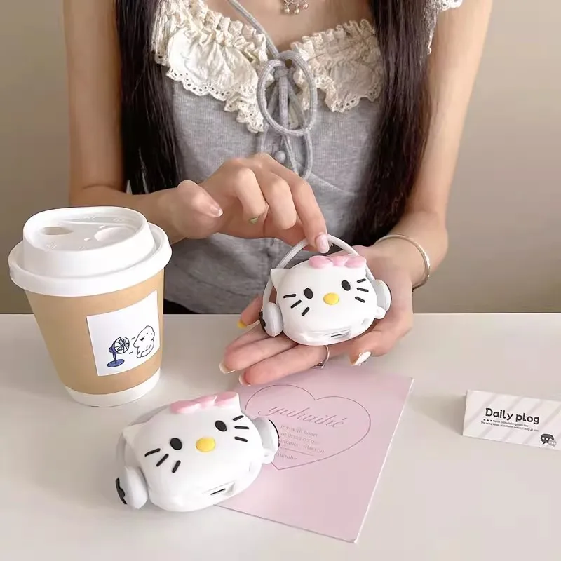 غطاء جراب سماعة أذن Miniso-Hello Kitty ، غطاء سماعات أذن لاسلكية من السيليكون الناعم مع خطاف ، سماعات Samsung Galaxy Buds FE ، Live ، Pro 2