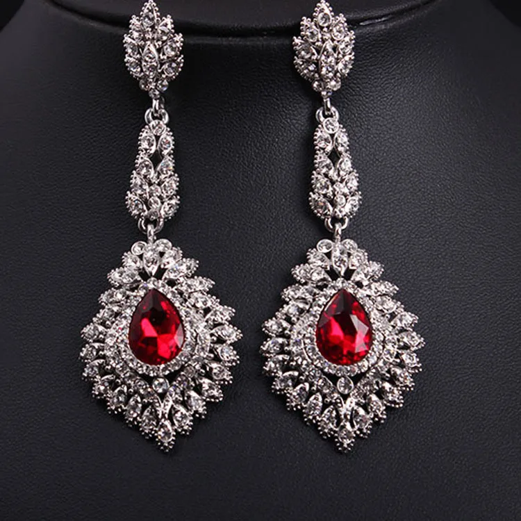 

DIY accessories Cross-border e-commerce European and American gemstones full of diamonds, alloy earrings, fashion earrings, exag