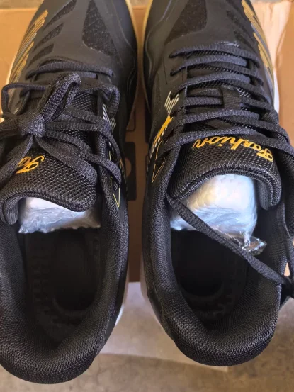 

Профессиональная мужская спортивная обувь для дома. Женская дизайнерская обувь для настольного тенниса. Высококачественная обувь для бадминтона. Нейтральная носимая сумка S.