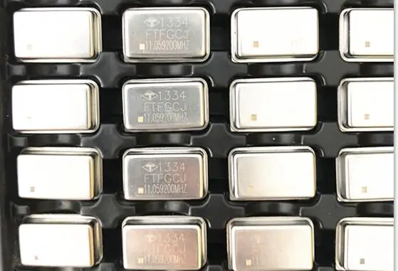 

20 шт./лот OSC DIP-4 11,0592M 11,0592 МГц чипы электронные новые