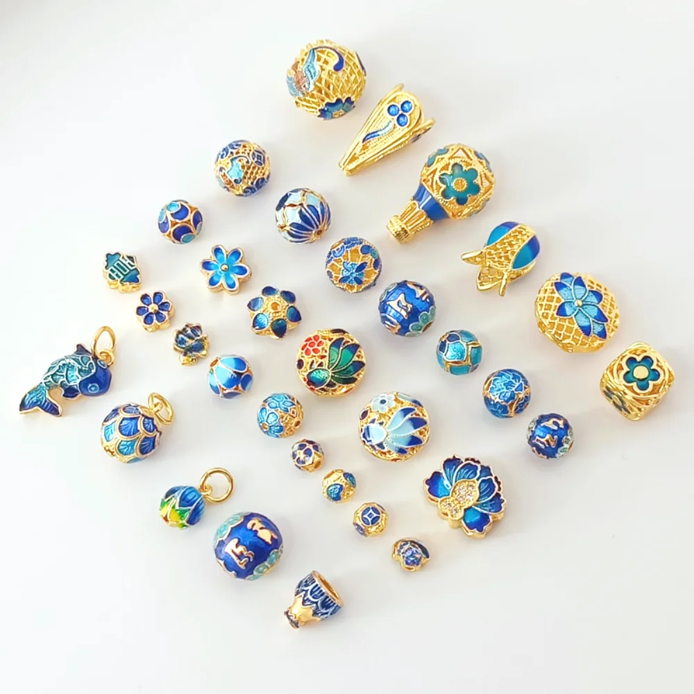 18K Five Petal Flower Circular Interval Bead Scattered Bead Small Fish Pendant Handmade DIY Accessories Bead Jewelry Accessories