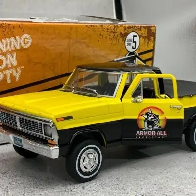 Green Light 1/24 1970 Ford F100 Pickup Truck Alloy Car Model with Two Doors
