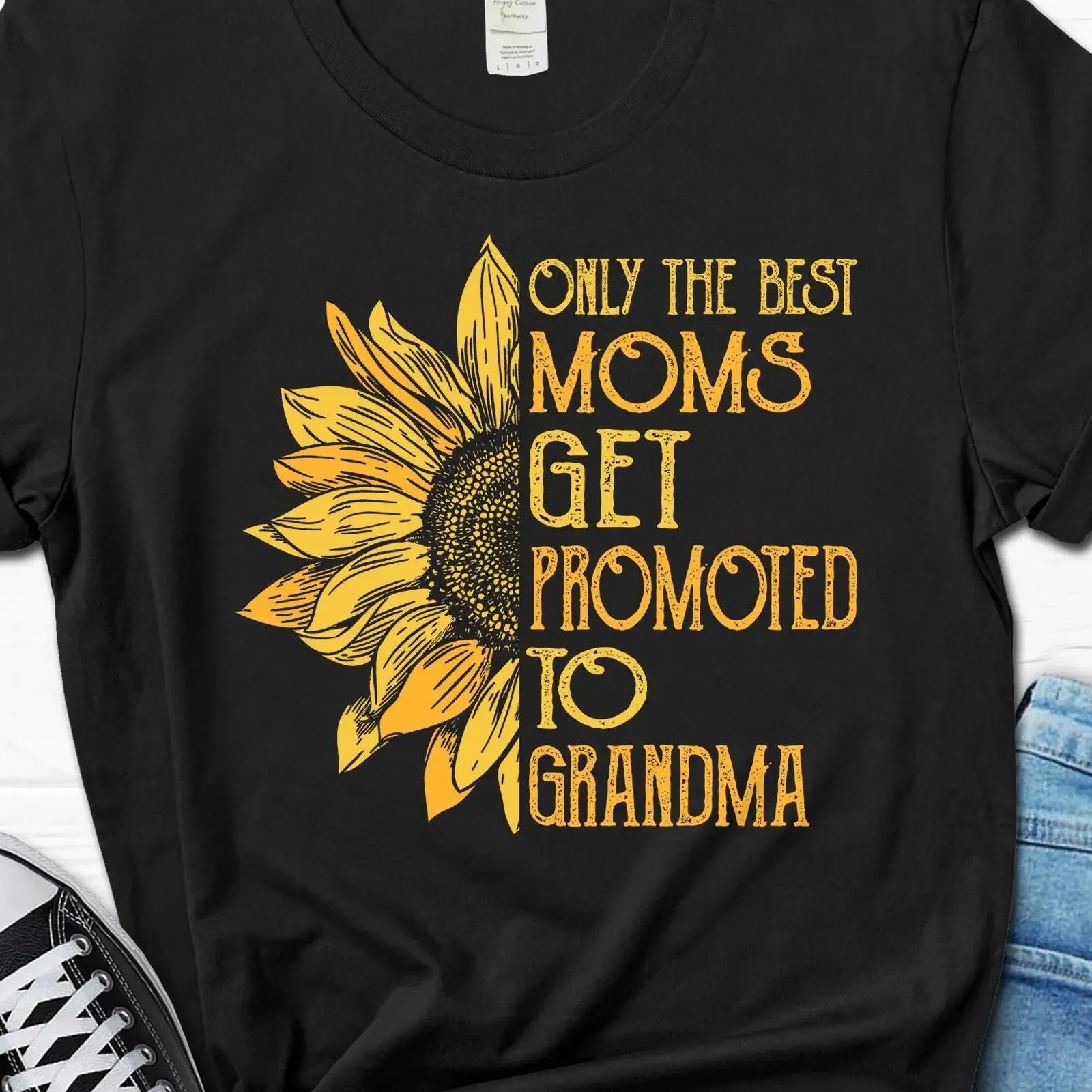 Only The Best Moms Get Promoted To Grandma Sunflower T Shirt Mother's Day New Women's vintage Washed Versatile designer clothes