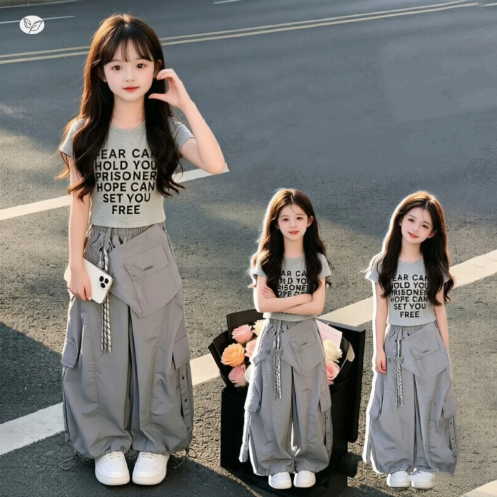 Girls' 2026 Summer Outfit New Teens Girls' Fashion Letter Printed Short Sleeve T-shirt and Butt Curtain Loose Work Pants Set