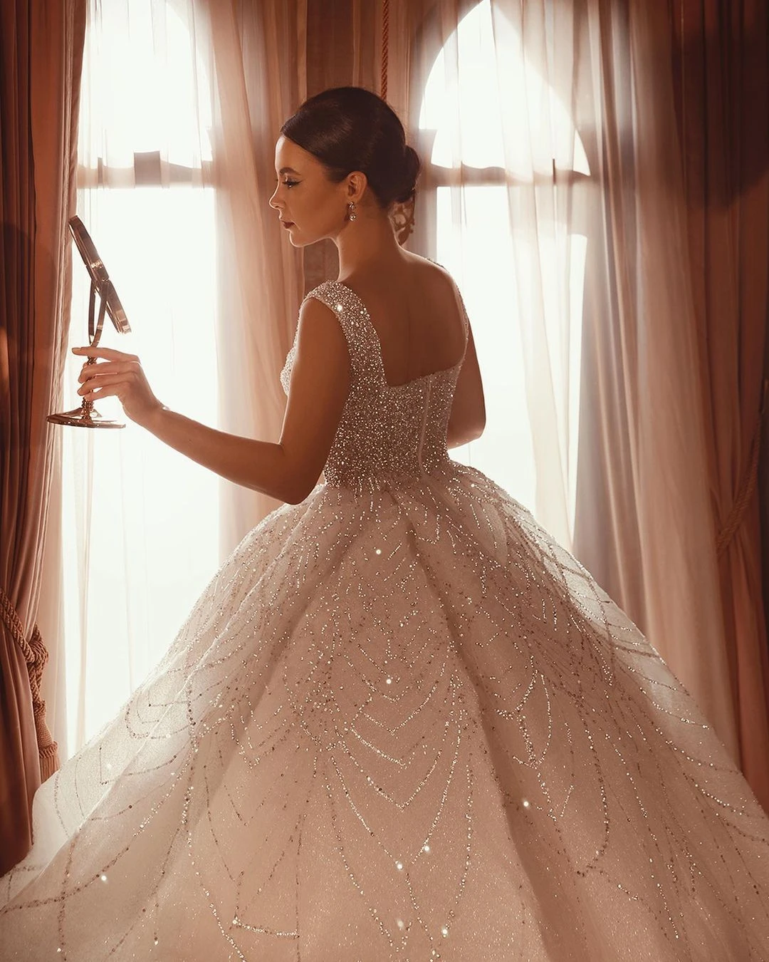 Sparking ใหม่ออกแบบงานแต่งงานชุดสแควร์ชุดเจ้าสาว Custom Made เลื่อมลูกปัด Vestido De Novia