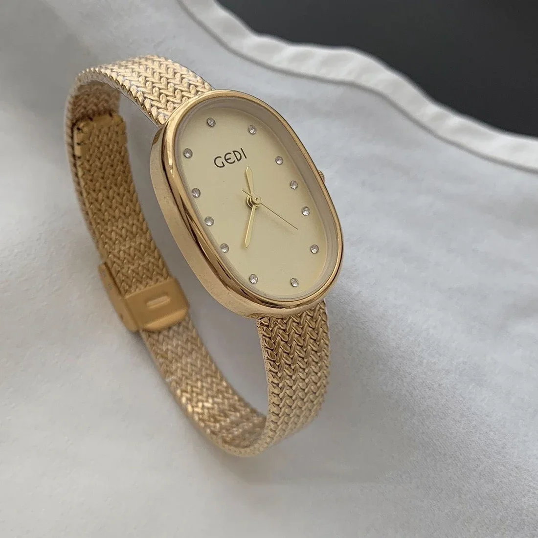 GEDI Orologio al quarzo da donna Orologio ovale di lusso Tonneau quadrante moda Vintage oro rosa argento blu Orologio da polso da donna