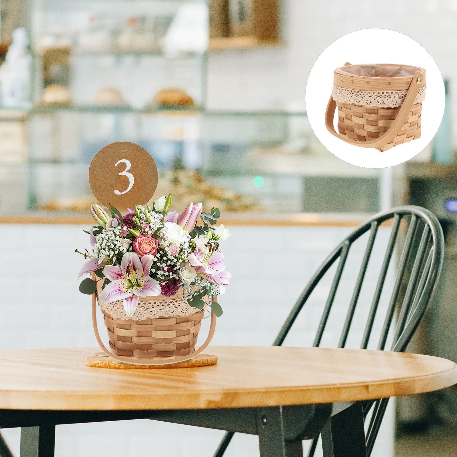 

Sturdy Bamboo Material Woven Basket Flower Arrangement Basket Portable Fruit Basket Adorable Picnic Food Container