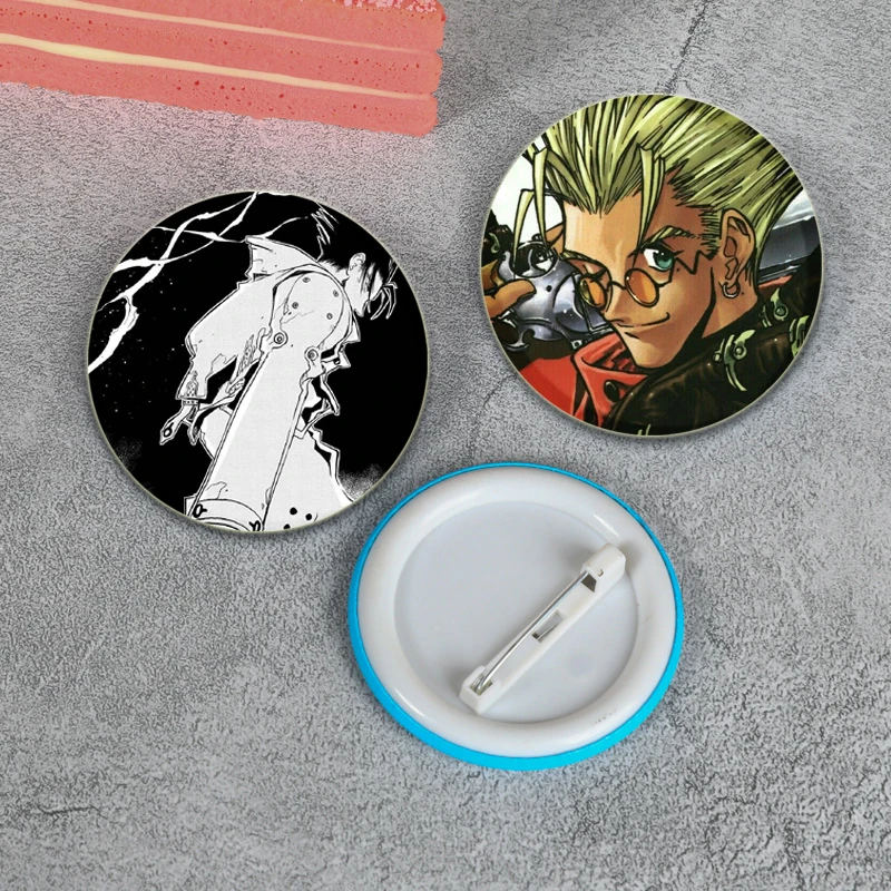 32/44/58mm Anime Trigun Character Pin Tinplate Badge DIY Custom Cartoon Brooches for Fans Collection Gift Clothes Hat Decoration