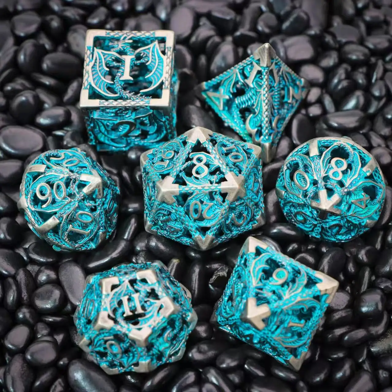

7pcs New Hollow D&D dice set TRPG Cthulhu Tabletop game Metal dice set for Dungeons & Dragons Game Dice DND Metal Dice RPG Dices