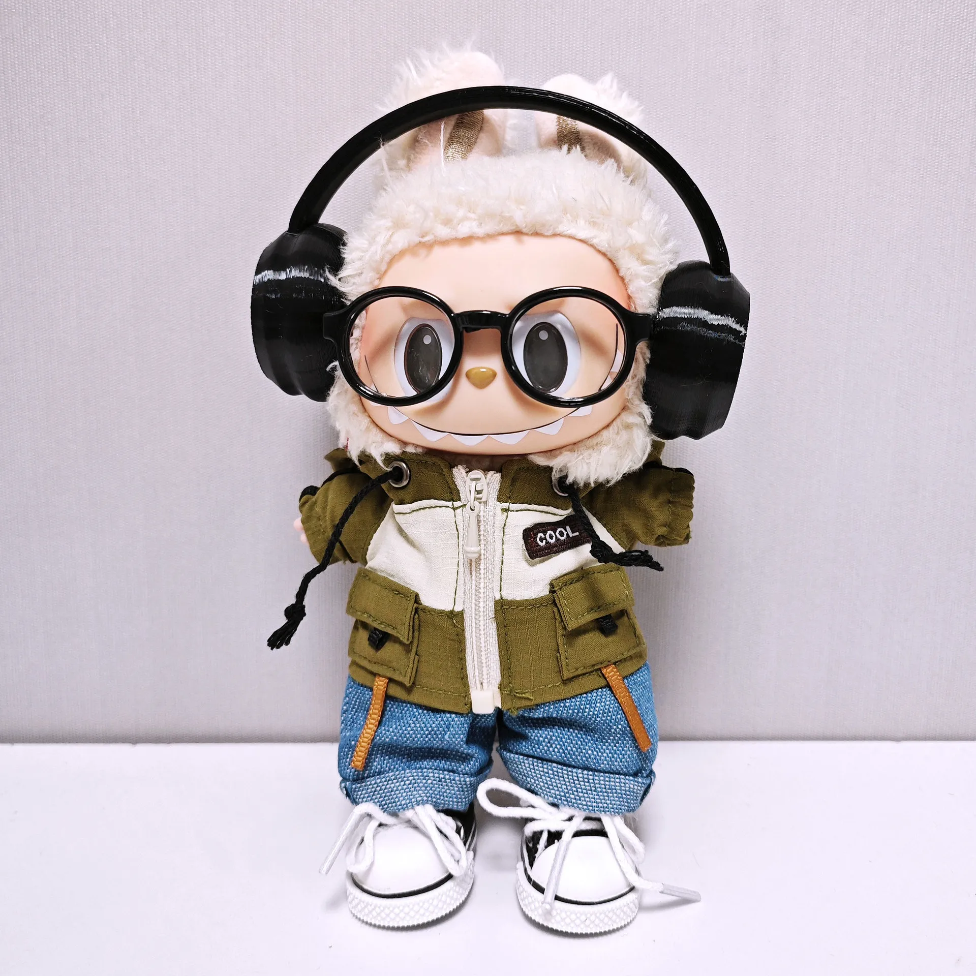 Vêtements Pour Poupée 17 Cm - Ensemble 5 Pièces : Bonnet, Pull, Jean, Lunettes, Guitare - 7