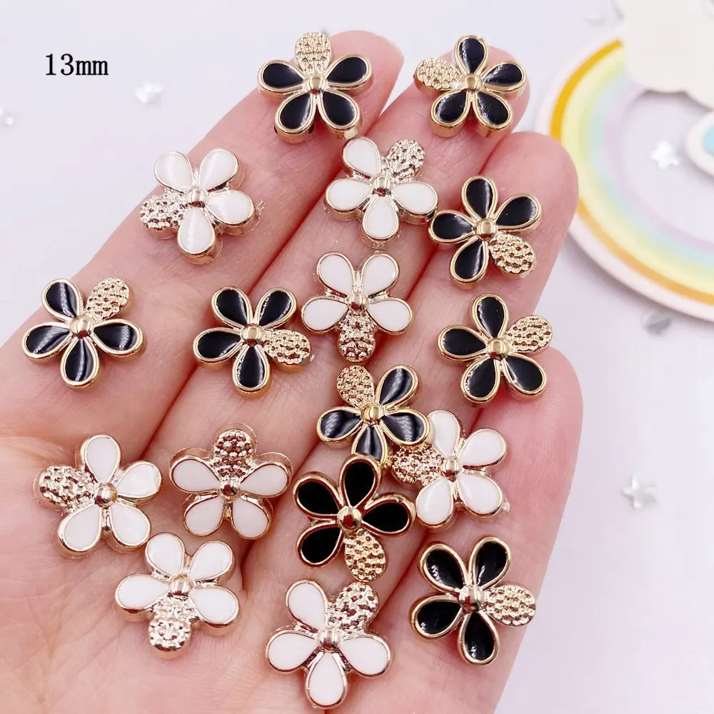 50pcs Colorful Acrylic white / black Color Golden Flower Flatback Applique Wedding DIY Scrapbook Ornament Crafts Accessorie SV02