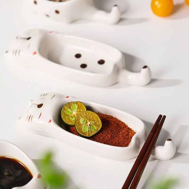Cute Cat Sauce Dish Ceramics Household Seasoning Dish Creative Tail Chopstick Holder Cartoon Sushi Soy Sauce Seasoning Tray 1pc