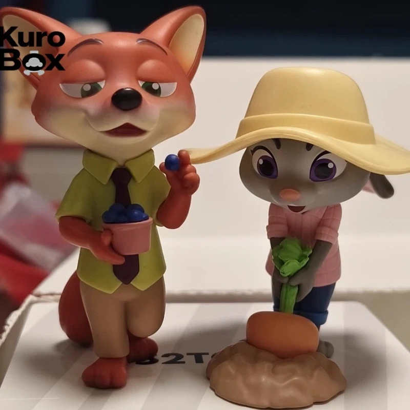 

52TOYS Disney Zootopia Nick And Judy Snuggle Blind Box Figure Collectible Trendy Toy Desktop Decor Ornament Gift For Anime Fans