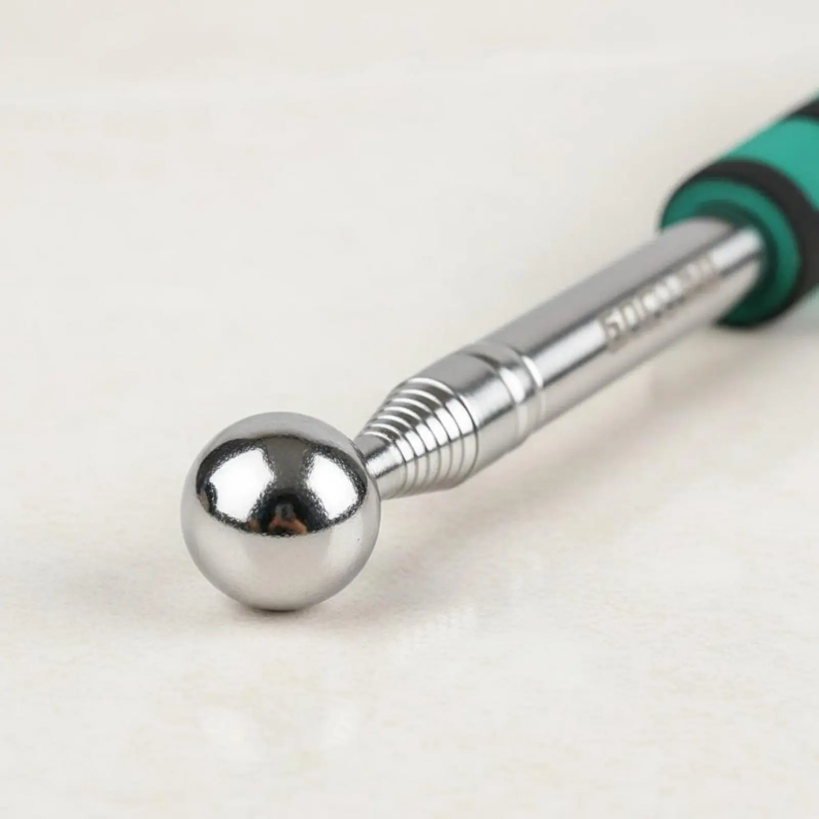 

Телескопический молоток-щуп для проверки плитки и полых стен с противоскользящей рукояткой и удобной пенопластовой рукояткой