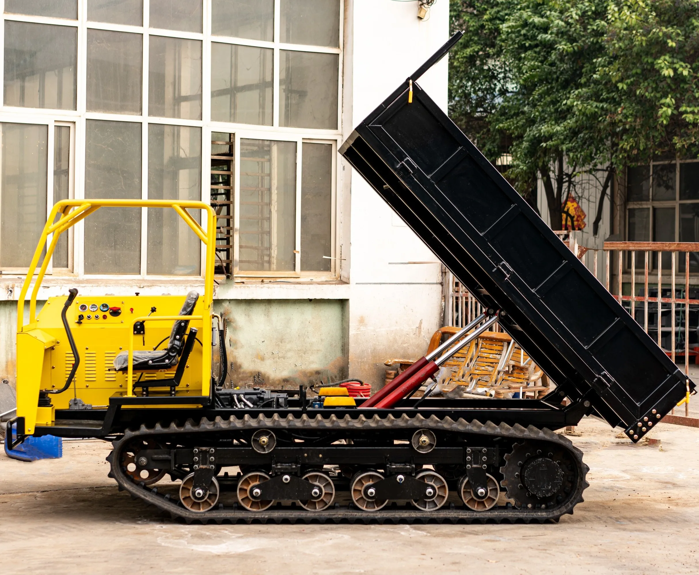 Customized 5 Ton Hydraulic Tracked Transporter Crawler Dumper Mini Full Hydraulic Drive Mining/Farm Use